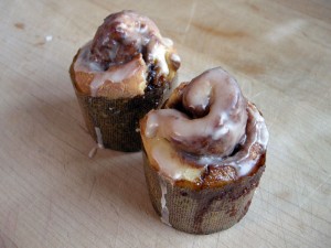 cinnamon-rolls-dscn2716