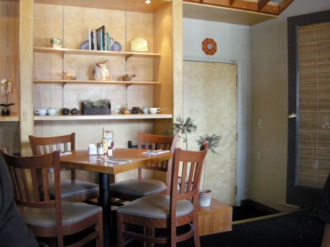 Hugo's West Hollywood Restaurant Interior