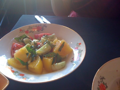 gluten-free tomato and cucumber salad