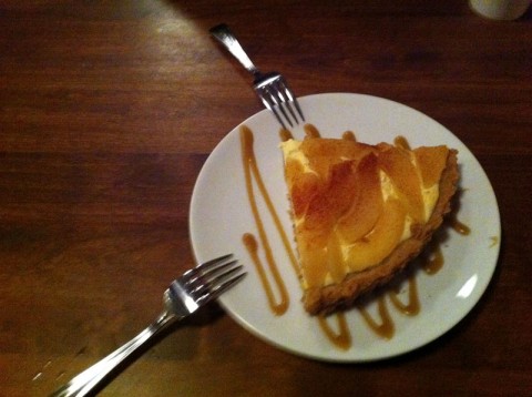 gluten-free pear tart