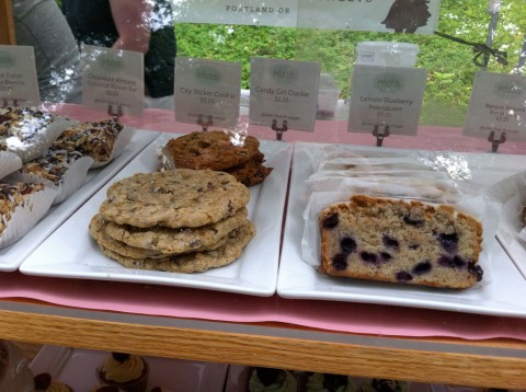 gluten-free-cookies-IMG_0024 Gluten Free Cookies and Pound Cake at Petunia's