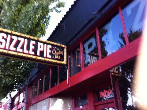 Sizzle Pie on East Burnside