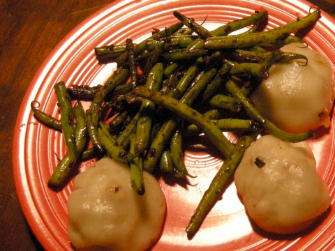 Sticky Rice Dumplings with Chicken and Mushrooms